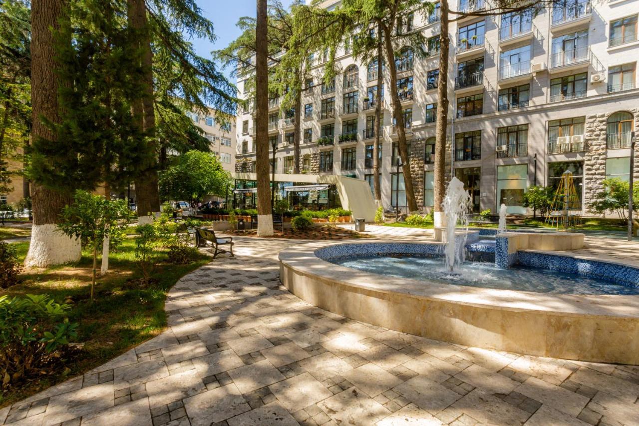 Apartment In The City Center Lll 트빌리시 외부 사진
